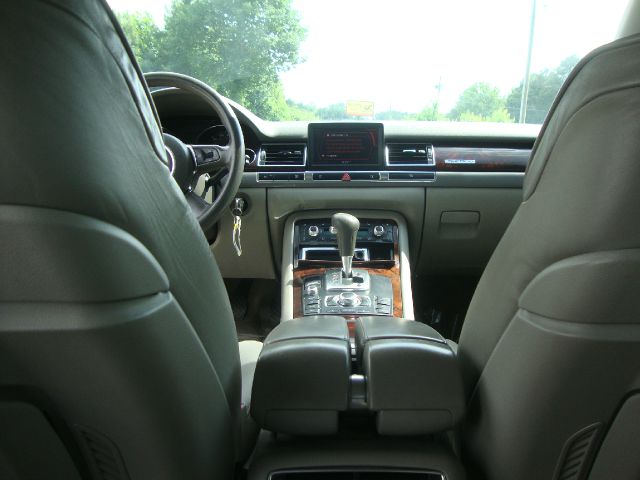 2004 Audi A8 ESi