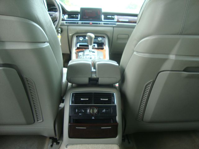 2004 Audi A8 ESi