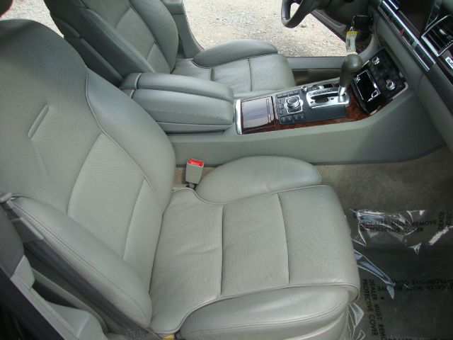 2004 Audi A8 ESi