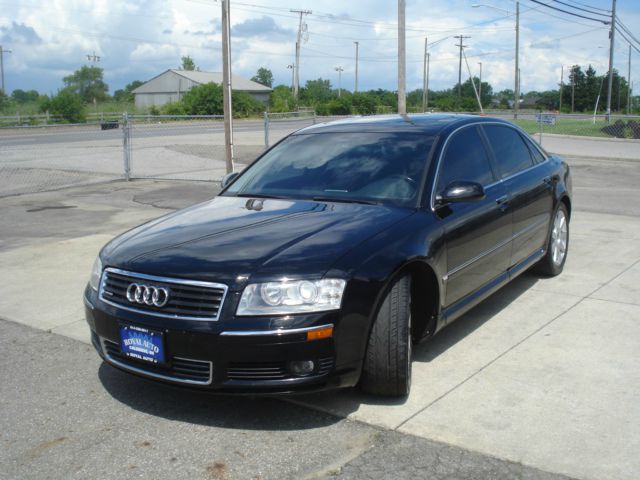 2005 Audi A8 ESi