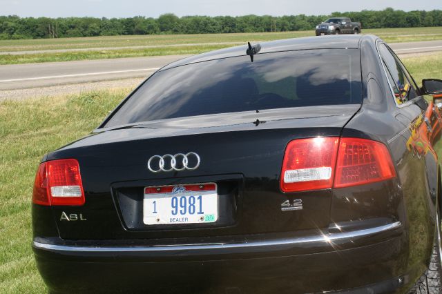 2005 Audi A8 ESi