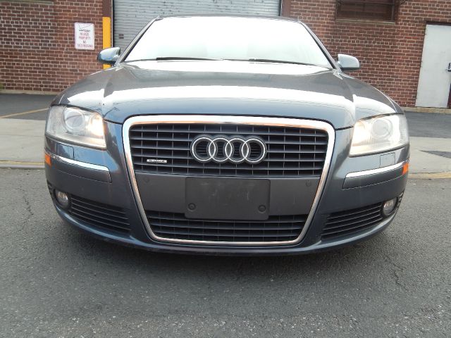 2006 Audi A8 ESi