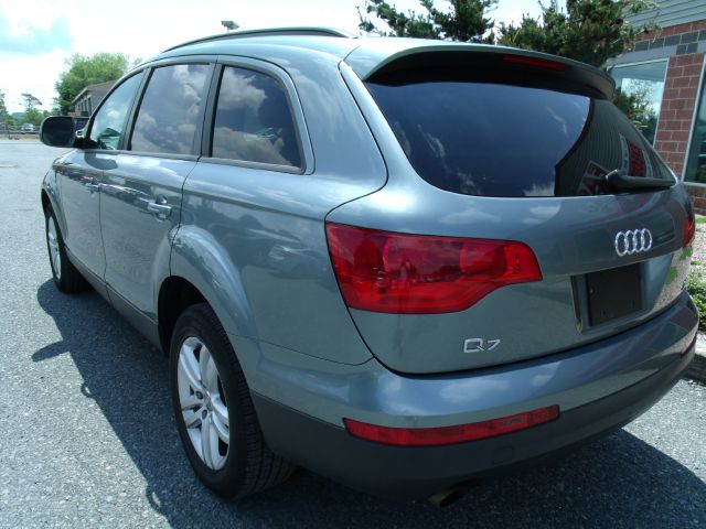 2007 Audi Q7 RT/1