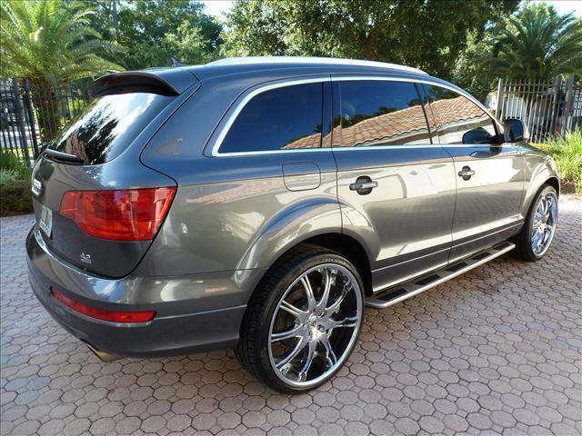 2009 Audi Q7 XLT Super Cab 4X4