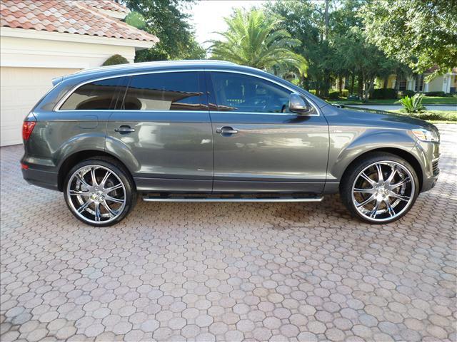 2009 Audi Q7 XLT Super Cab 4X4