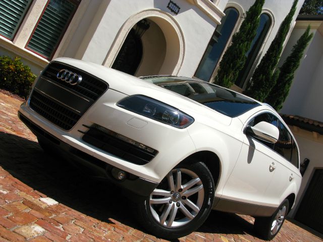 2009 Audi Q7 RT/1