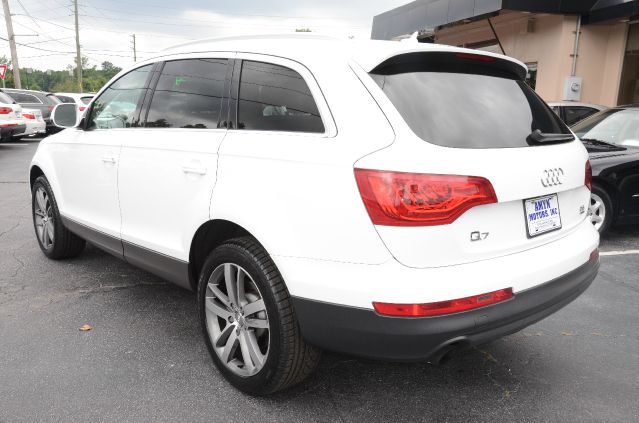 2010 Audi Q7 4dr Sdn GS Plus