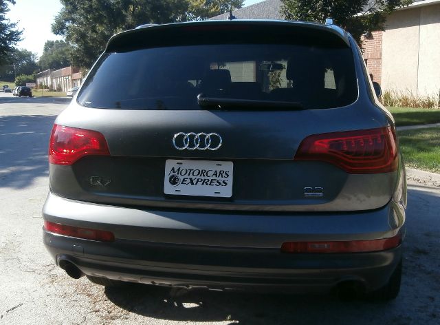 2010 Audi Q7 Shalom