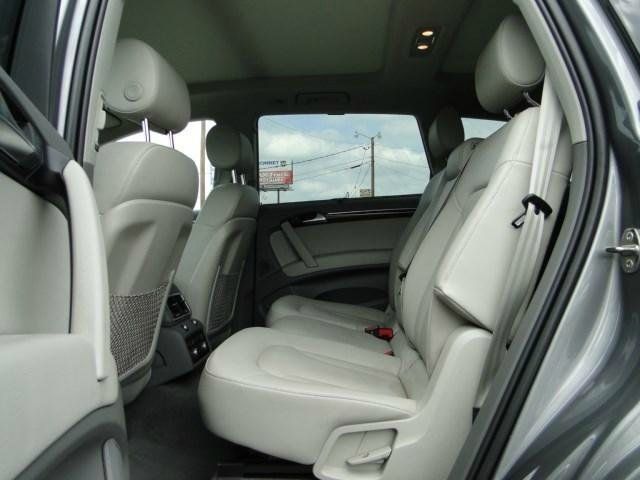 2011 Audi Q7 4dr Sdn Man Late Avail