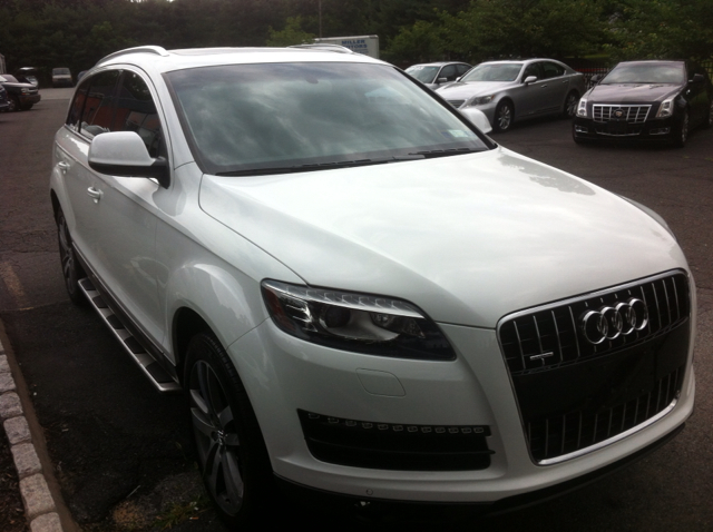 2011 Audi Q7 4dr Sdn Man Late Avail