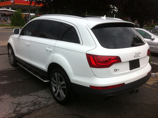 2011 Audi Q7 4dr Sdn Man Late Avail