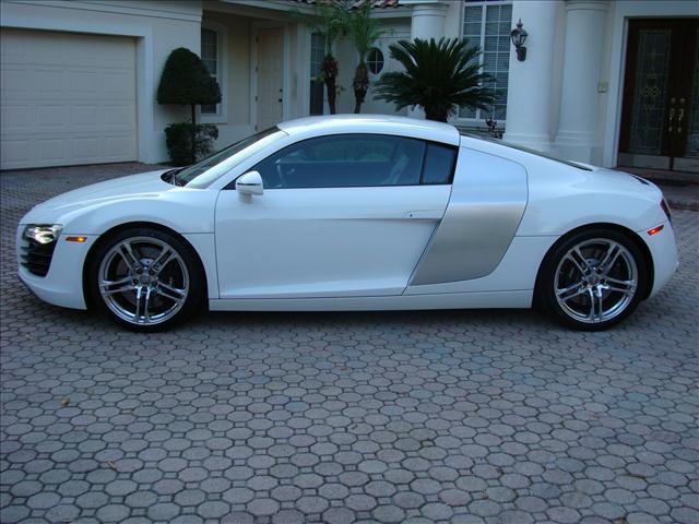 2009 Audi R8 Unknown