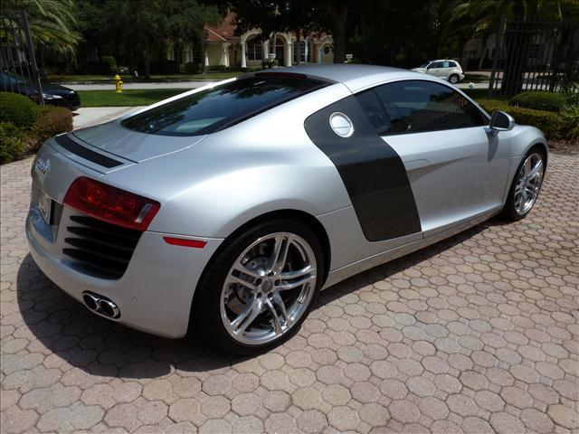 2009 Audi R8 RT/ Hemi/custom