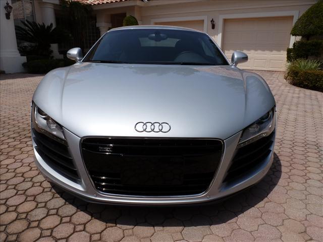 2009 Audi R8 RT/ Hemi/custom