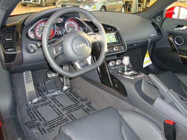 2011 Audi R8 Black/grey