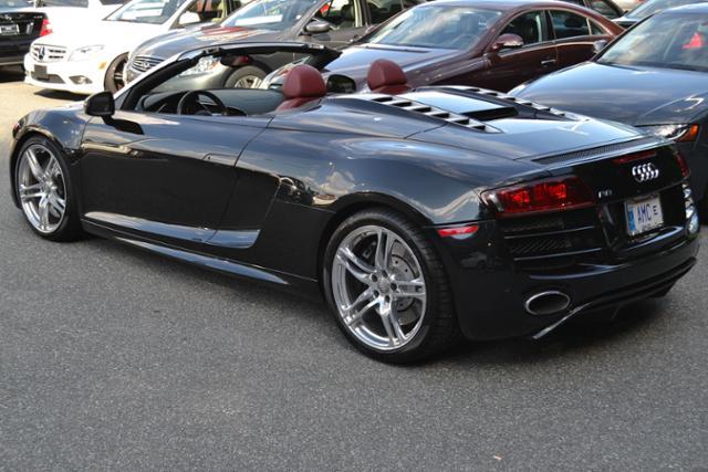 2011 Audi R8 Black/grey