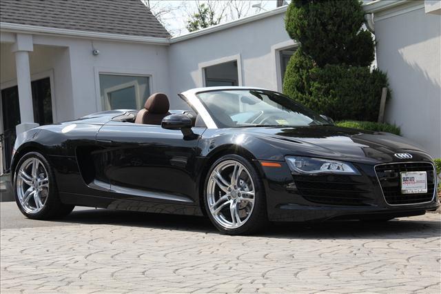 2011 Audi R8 XLT 4X4 3RD ROW SEAT