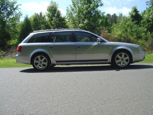 2002 Audi S6 1999 Chevrolet Trailblazer