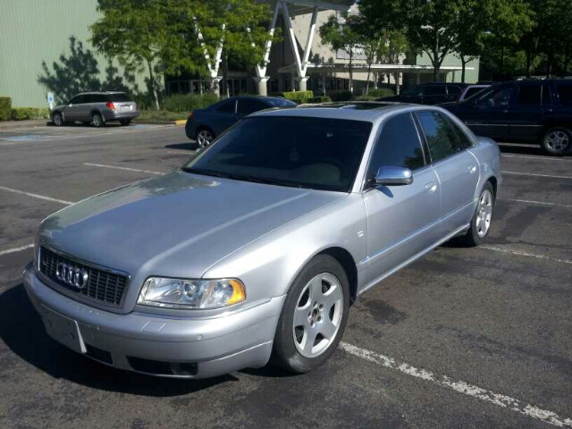 2001 Audi S8 Base