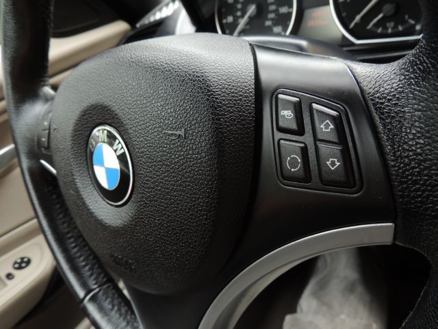 2008 BMW 1 series 2.5L SE