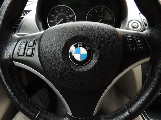 2008 BMW 1 series 2.5L SE