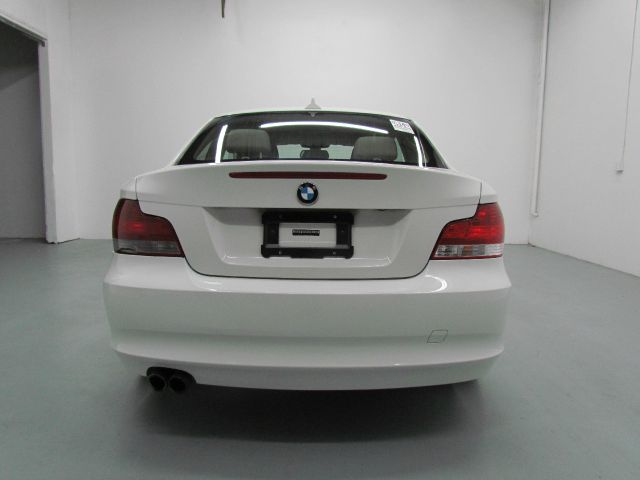 2009 BMW 1 series 2.5L SE