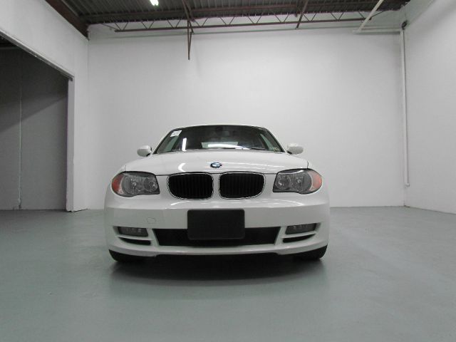 2009 BMW 1 series 2.5L SE