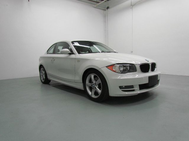 2009 BMW 1 series 2.5L SE