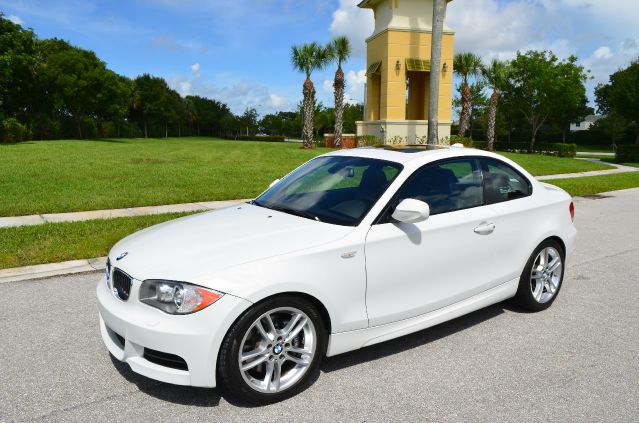 2010 BMW 1 series 2.5L SE