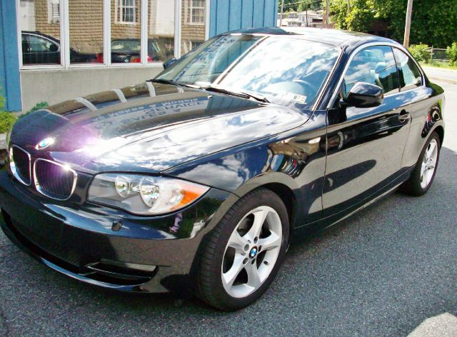 2010 BMW 1 series 2.5L SE