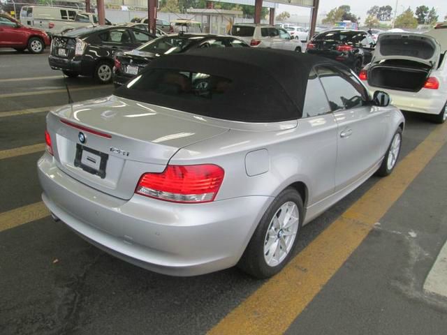 2011 BMW 1 series 2.5L SE