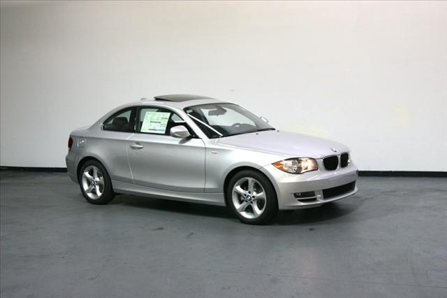 2011 BMW 1 series Leather ROOF