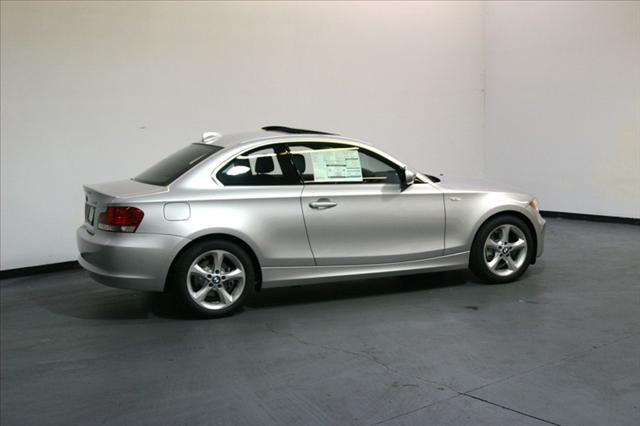 2011 BMW 1 series Leather ROOF