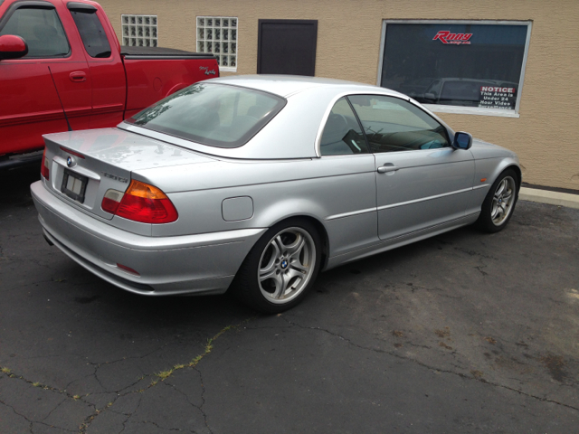 2001 BMW 3-Series W/6-passenger Seating