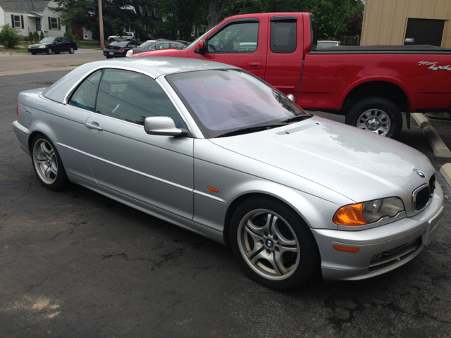 2001 BMW 3-Series W/6-passenger Seating