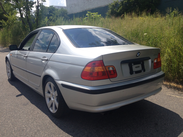 2002 BMW 3-Series STX XL XLT FX2 Lariat