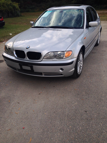 2003 BMW 3-Series 4WD 4dr Heat