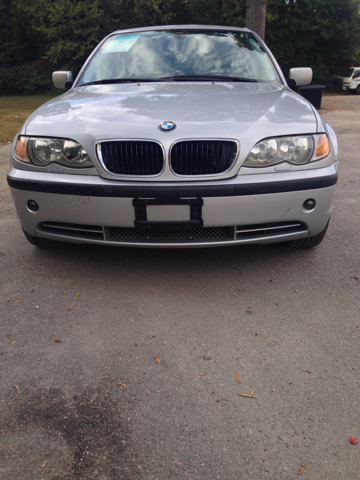 2003 BMW 3-Series 4WD 4dr Heat