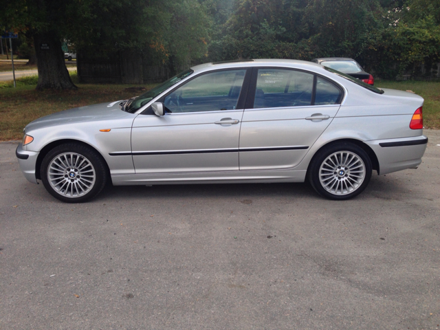 2003 BMW 3-Series 4WD 4dr Heat