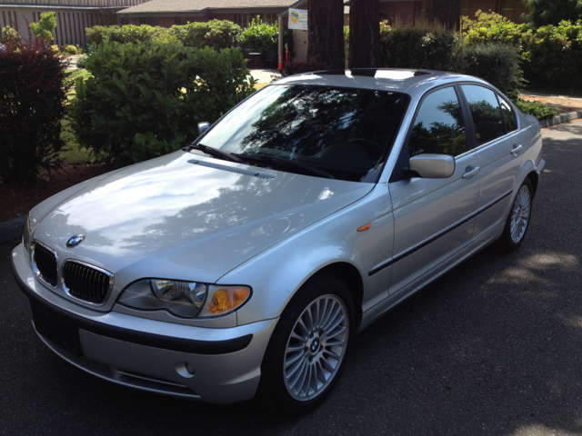 2003 BMW 3-Series 4WD 4dr Heat