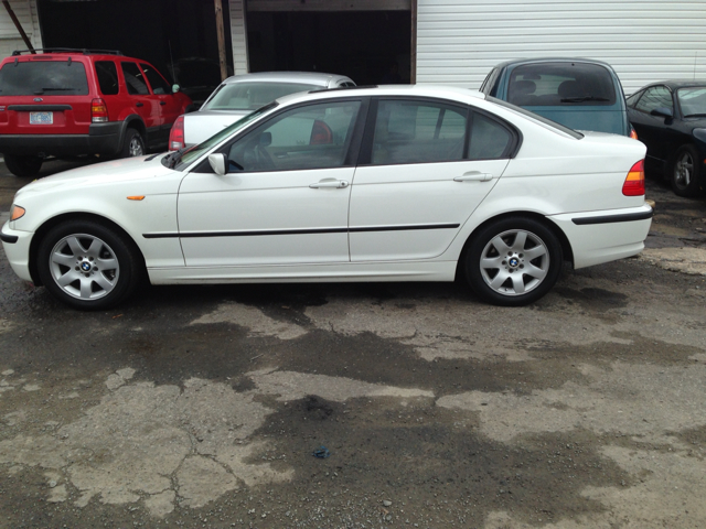 2004 BMW 3-Series STX XL XLT FX2 Lariat