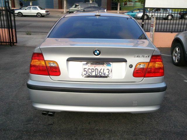 2004 BMW 3-Series STX XL XLT FX2 Lariat