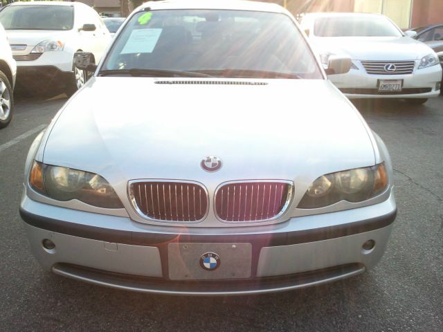 2004 BMW 3-Series STX XL XLT FX2 Lariat