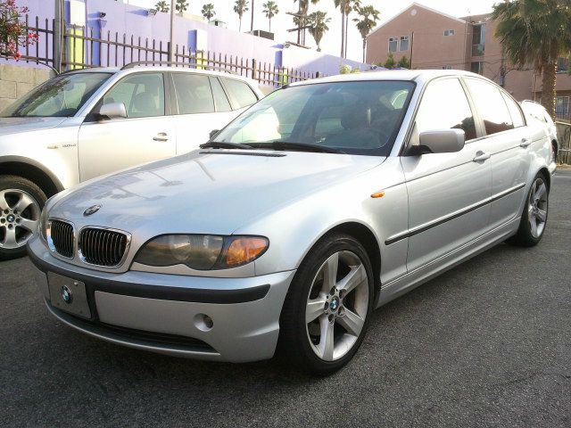 2004 BMW 3-Series STX XL XLT FX2 Lariat