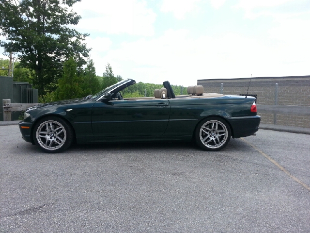 2004 BMW 3-Series W/6-passenger Seating