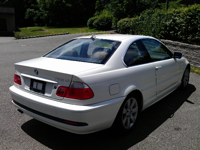 2005 BMW 3-Series FX2