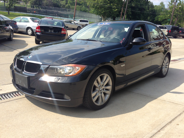 2006 BMW 3-Series 2WD 4dr Heat