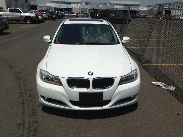 2010 BMW 3-Series EXT WB W/1sb PKG