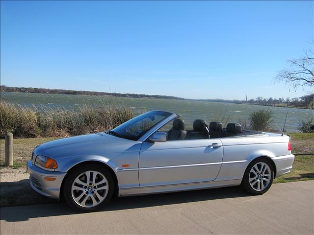 2002 BMW 330 1.8T Sedan