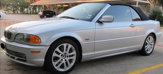 2002 BMW 330 1.8T Sedan